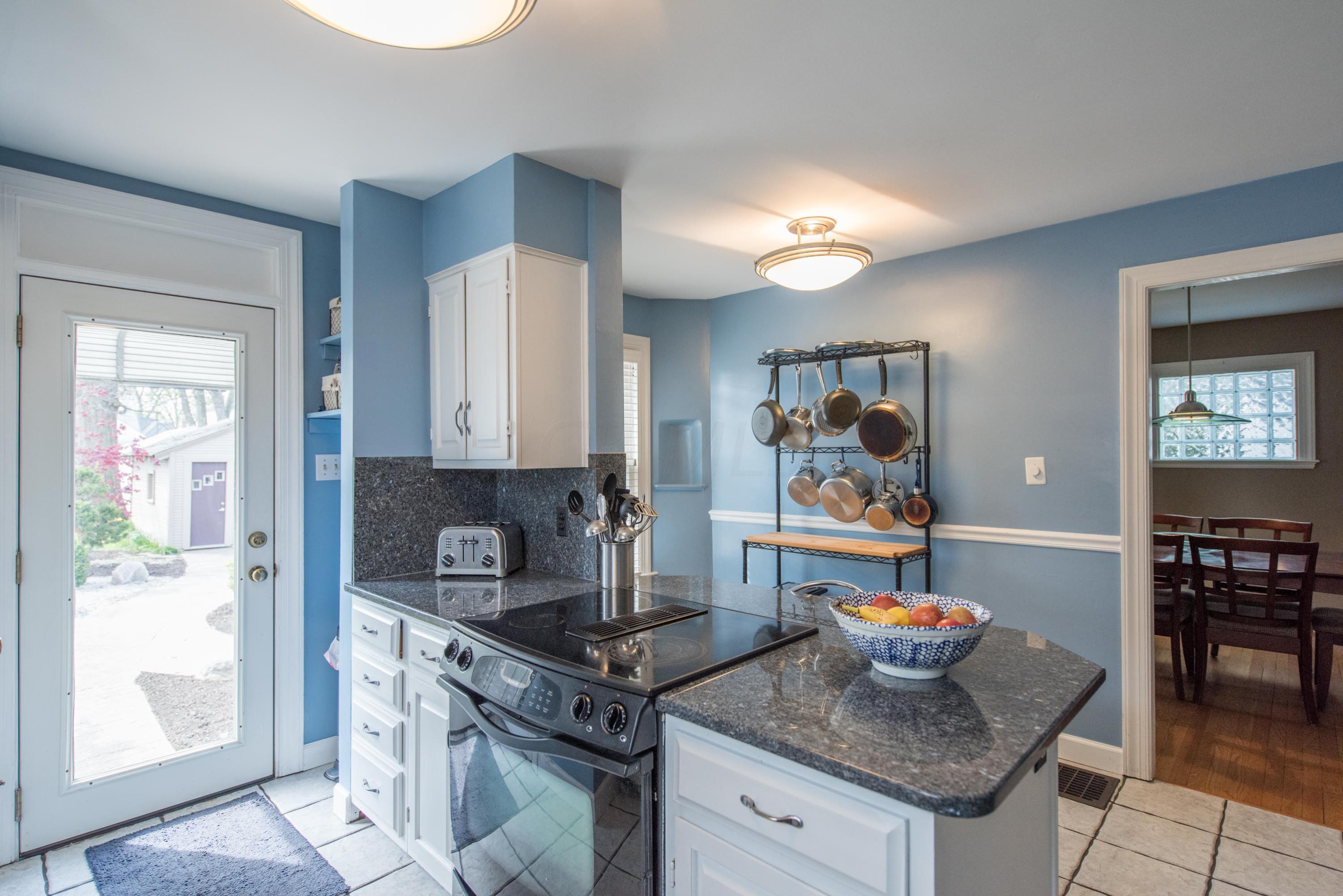 779 South Remington Road Columbus, OH 43209 - Photo 19 of 38