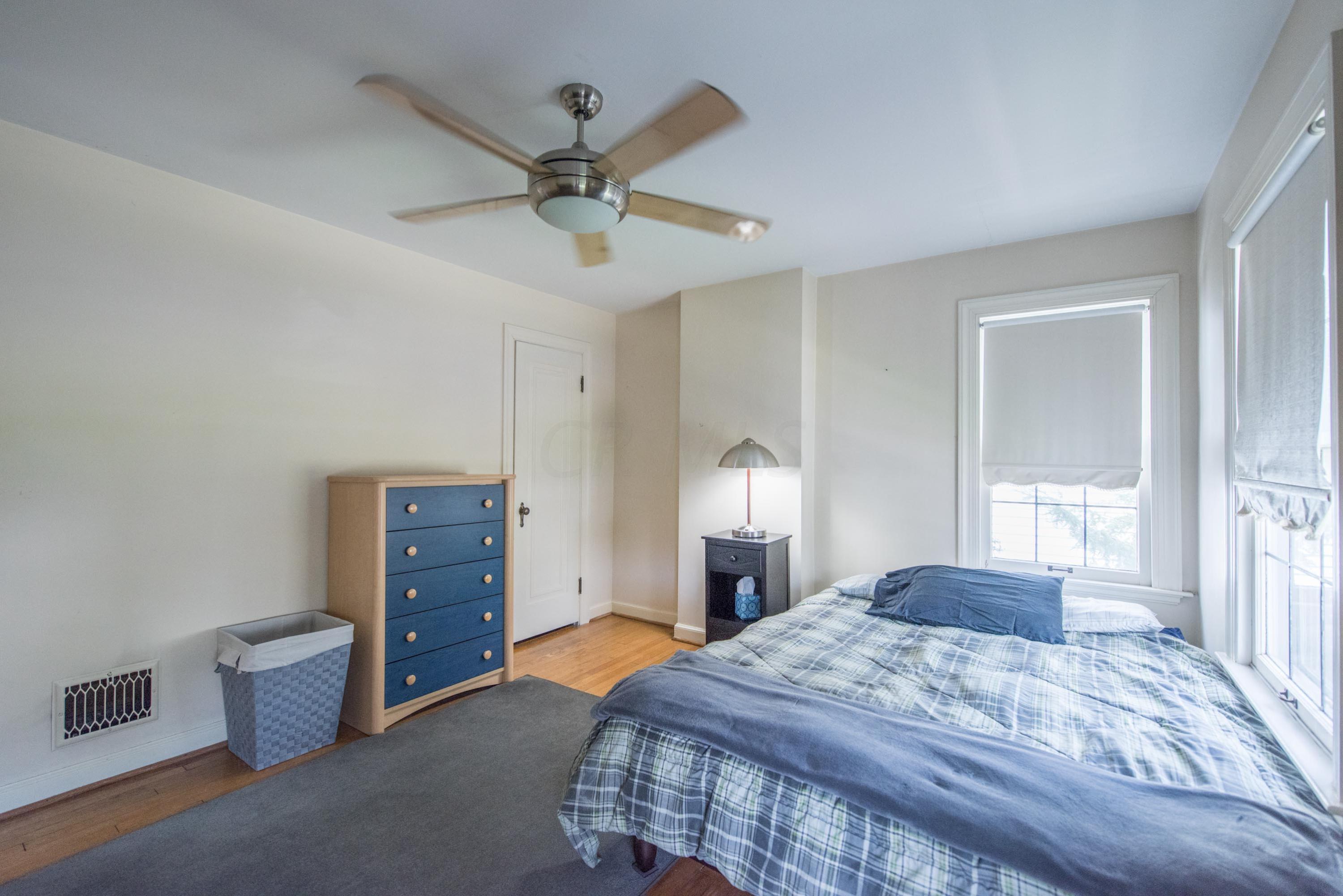 779 South Remington Road Columbus, OH 43209 - Photo 28 of 38