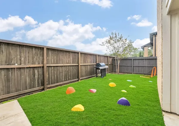 $1,345 | 16311 Luzerne Drive, Unit L330D, Houston, TX 77070