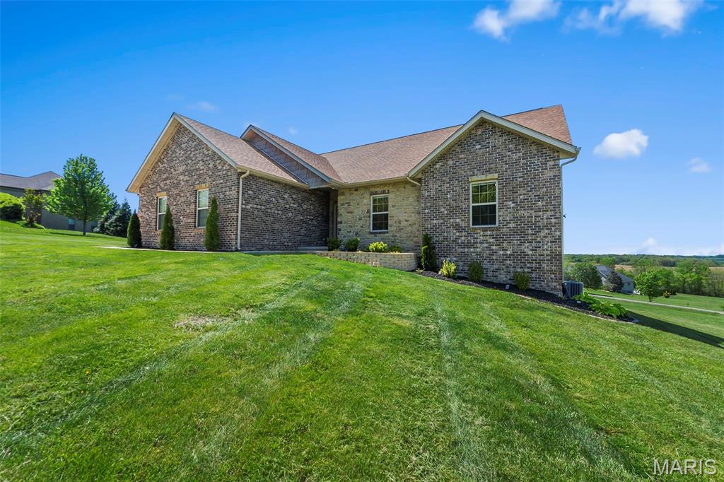 1006 Saddlebrooke Ridge Jackson, MO 63755 - Photo 7 of 51