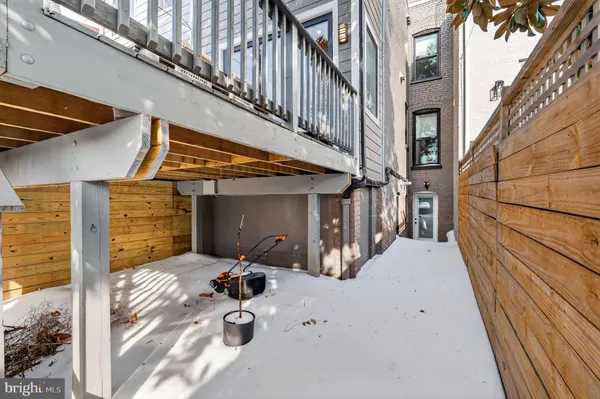 $8,000 | 32 Adams Street Northwest, Washington, DC 20001