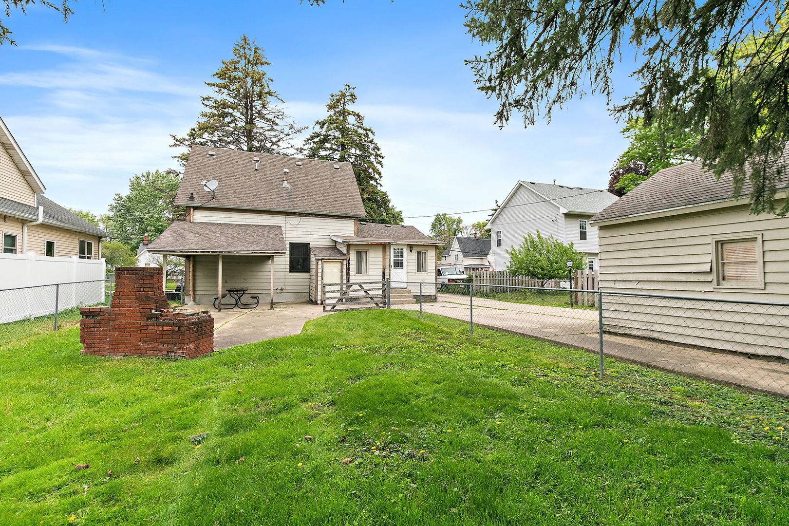 1302 State Street DeKalb, IL 60115 - Photo 21 of 21