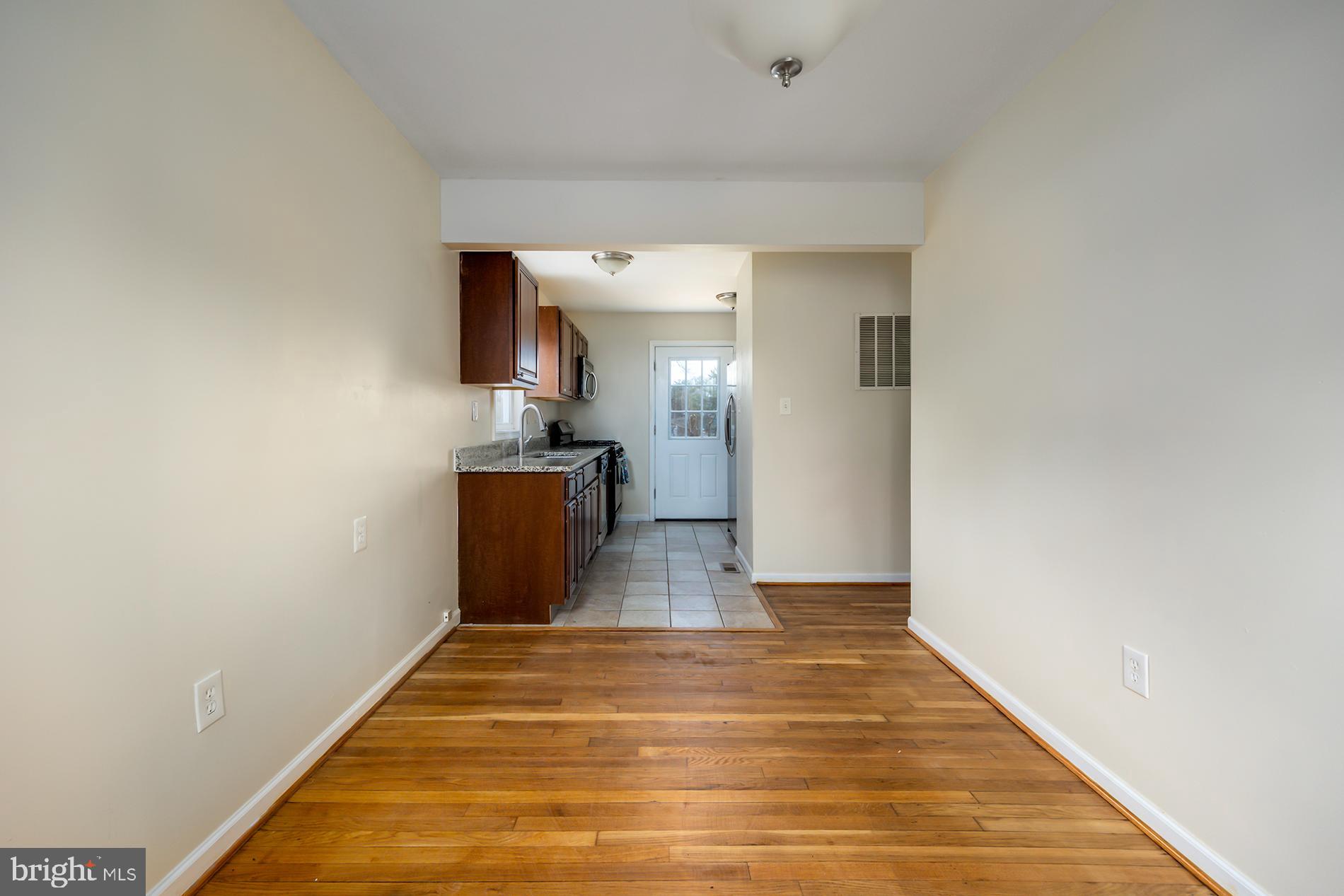 15211 Michigan Rd. Woodbridge, VA 22191 - Photo 13 of 38 Gallery Image 13