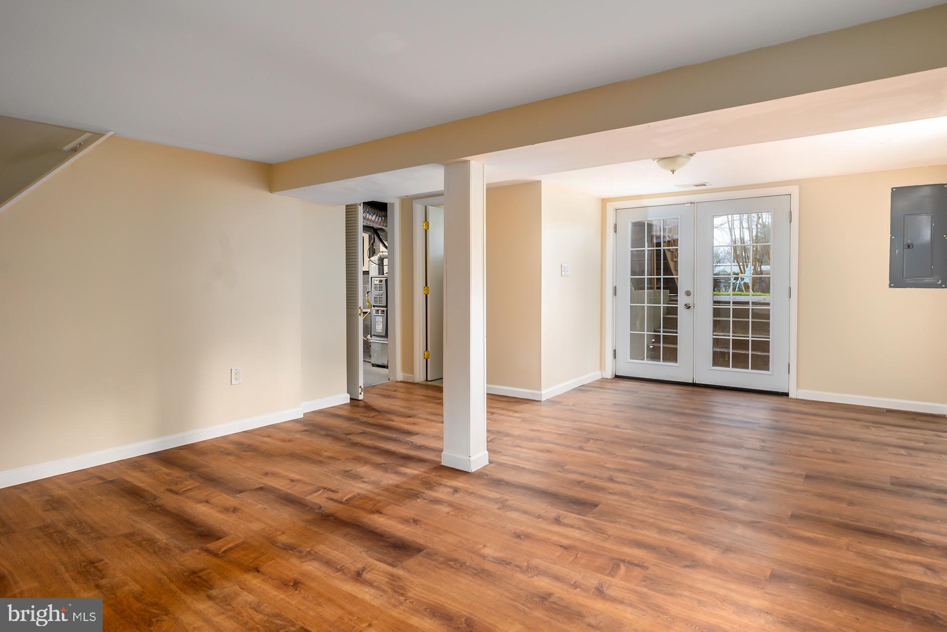 15211 Michigan Rd. Woodbridge, VA 22191 - Photo 27 of 38 Large rec room in finished basement