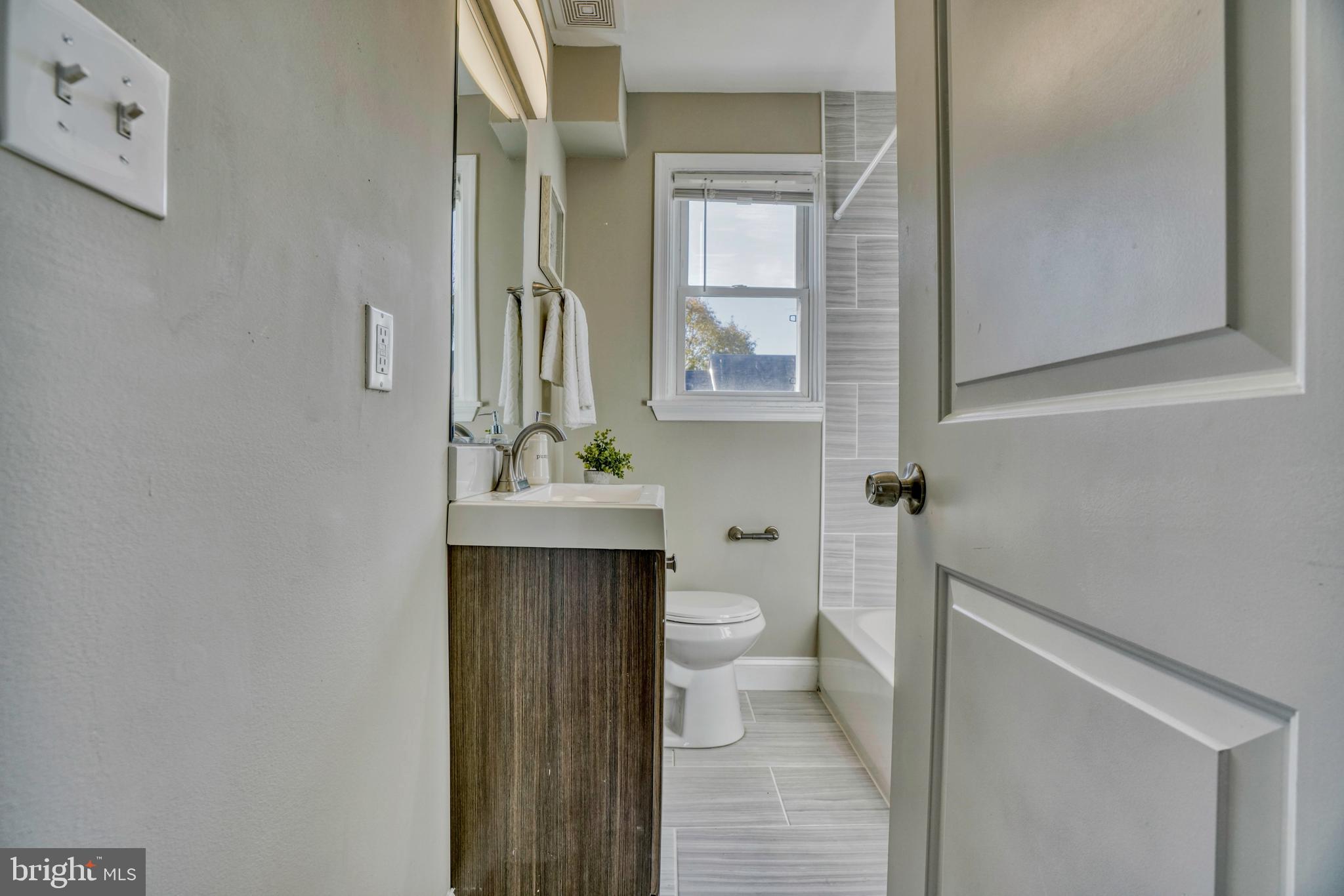 4018 Granite Road Baltimore, MD 21206 - Photo 35 of 54 Full bath