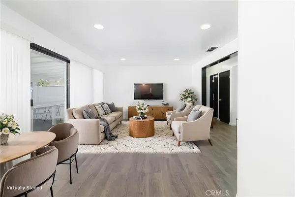 $799,000 | 20309 Roscoe Boulevard, Winnetka, CA 91306