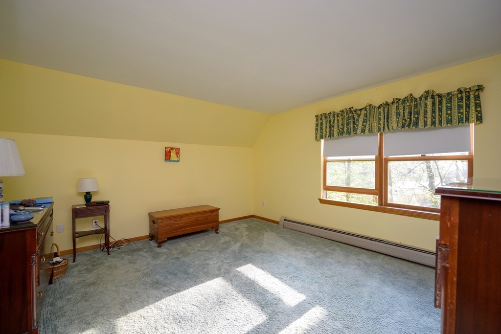 8 Kingman Road Amherst, MA 01002 - Photo 12 of 32 Gallery Image 12