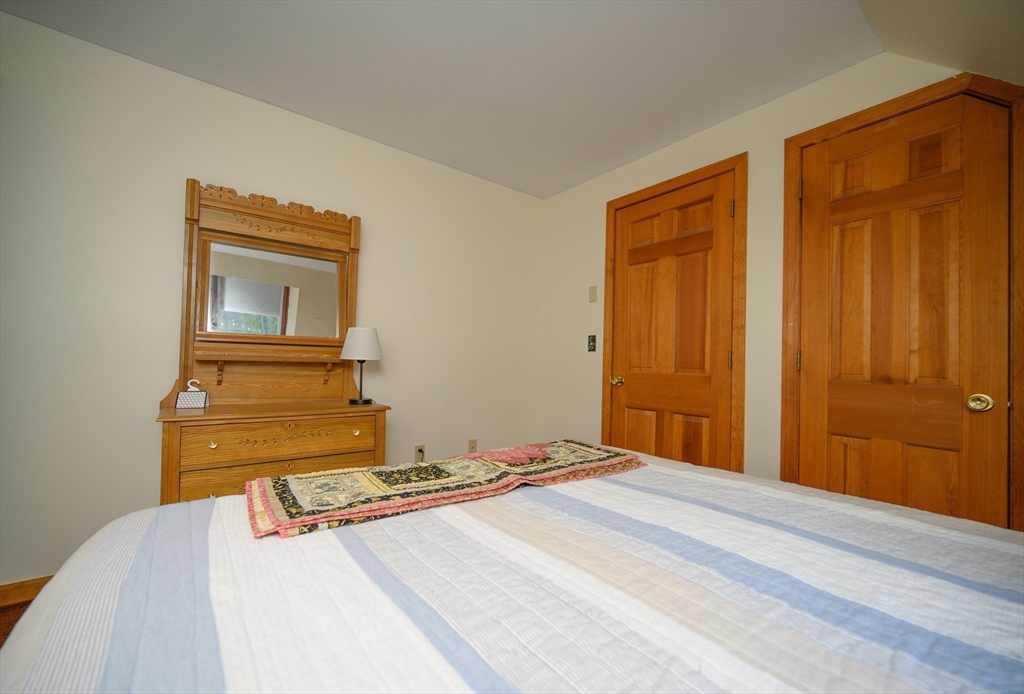 8 Kingman Road Amherst, MA 01002 - Photo 15 of 32 Gallery Image 15