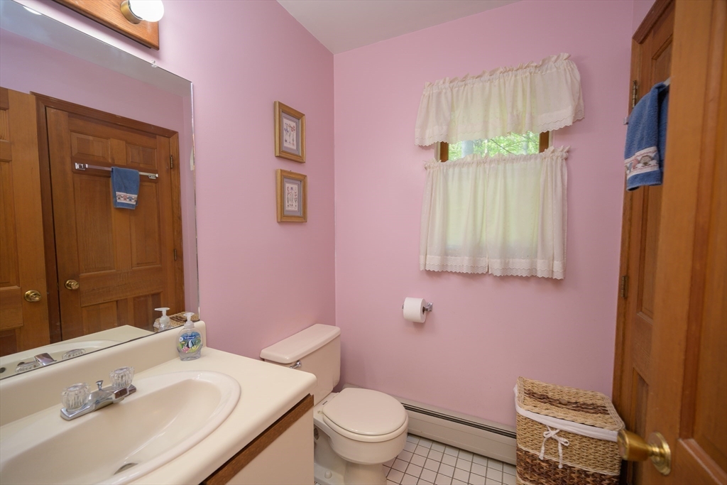 8 Kingman Road Amherst, MA 01002 - Photo 18 of 32 Gallery Image 18
