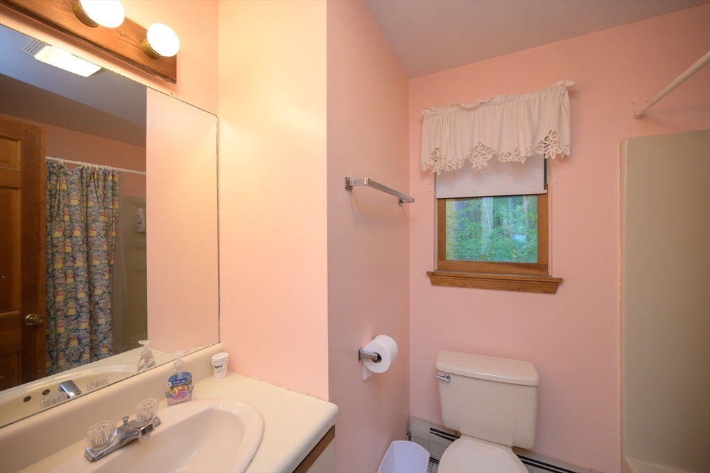 8 Kingman Road Amherst, MA 01002 - Photo 25 of 32 Gallery Image 25