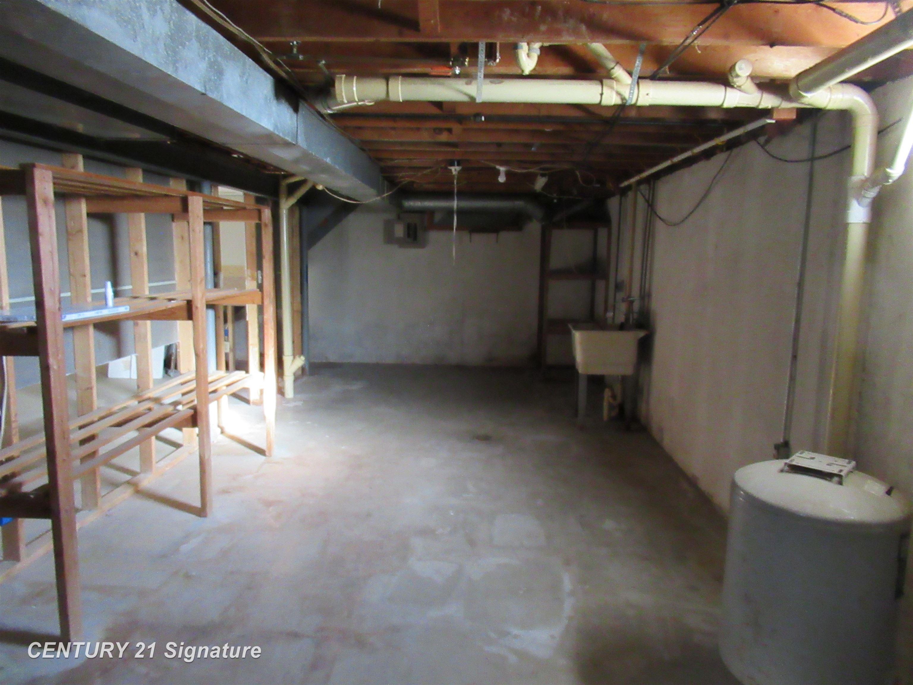 7283 Calkins Road Flint, MI 48532 - Photo 21 of 35 50166311-74c98dc1-0f49-43ff-b790-55fc280ab603.JPG