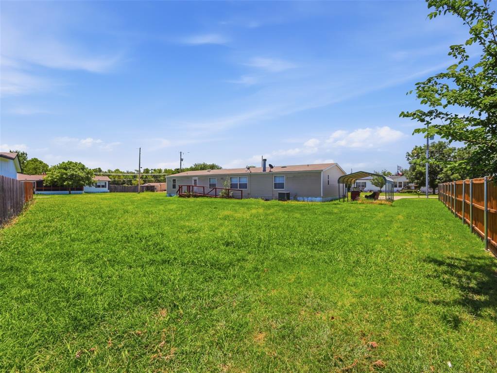 201 Oak Street Blue Ridge, TX 75424 - Photo 13 of 35