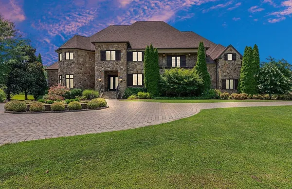 $2,999,000 | 37 Colonel Winstead Drive, Brentwood, TN 37027