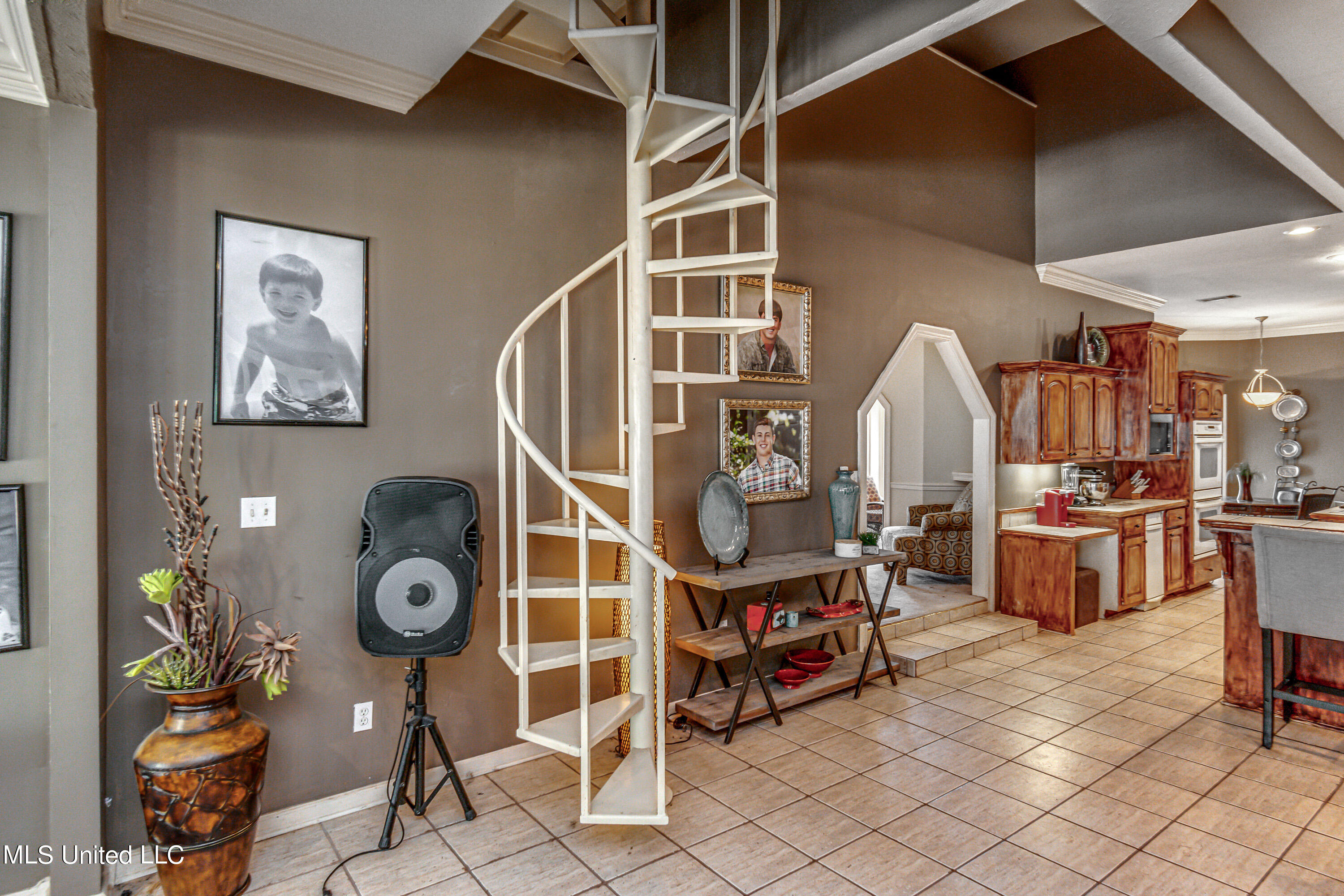 191 Springridge Place Yazoo City, MS 39194 - Photo 25 of 56 Stairs