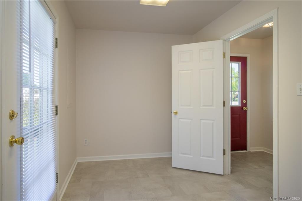 334 Quinn Road Clover, SC 29710 - Photo 15 of 34 Gallery Image 15