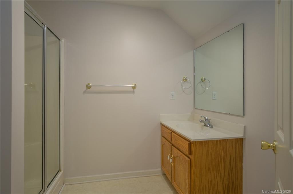 334 Quinn Road Clover, SC 29710 - Photo 26 of 34 Gallery Image 26