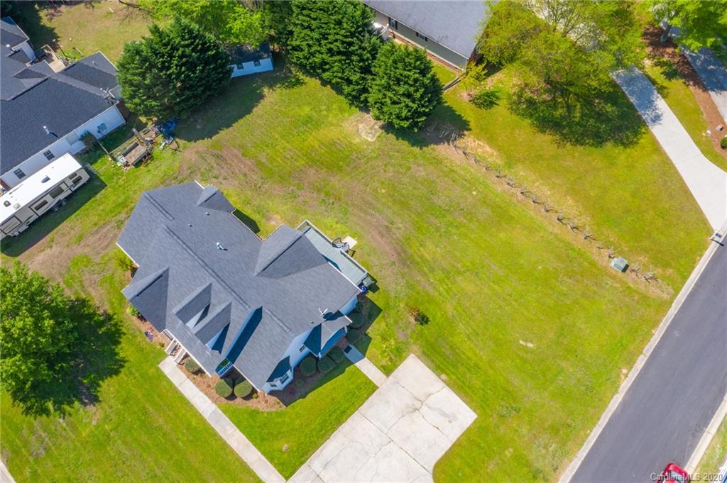334 Quinn Road Clover, SC 29710 - Photo 27 of 34 Gallery Image 27