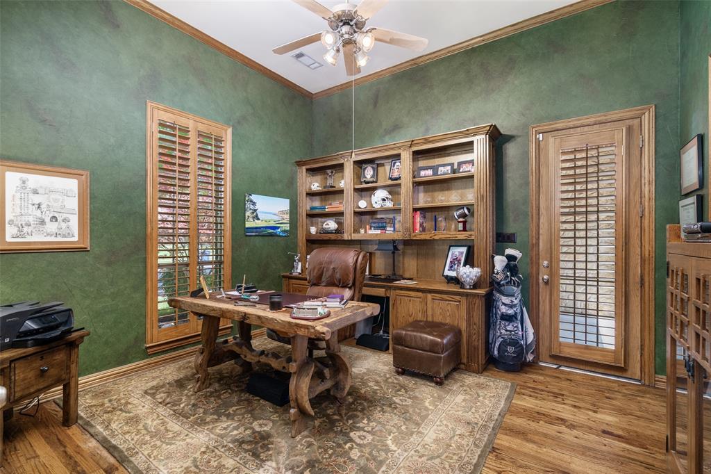 1097 Limestone Court Allen, TX 75013 - Photo 5 of 36