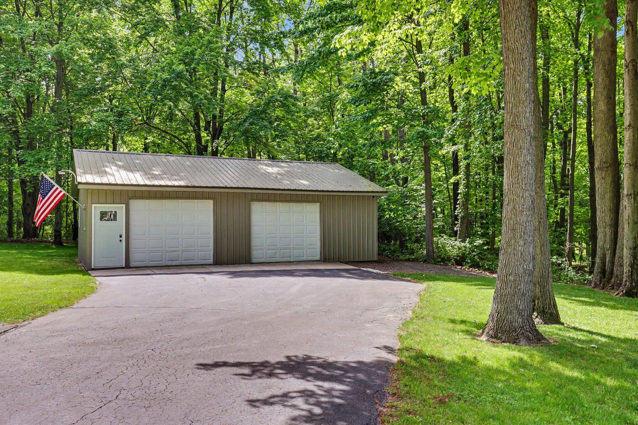 11024 Peck Lake Road Lowell, MI 49331 - Photo 32 of 47 015_file_5112