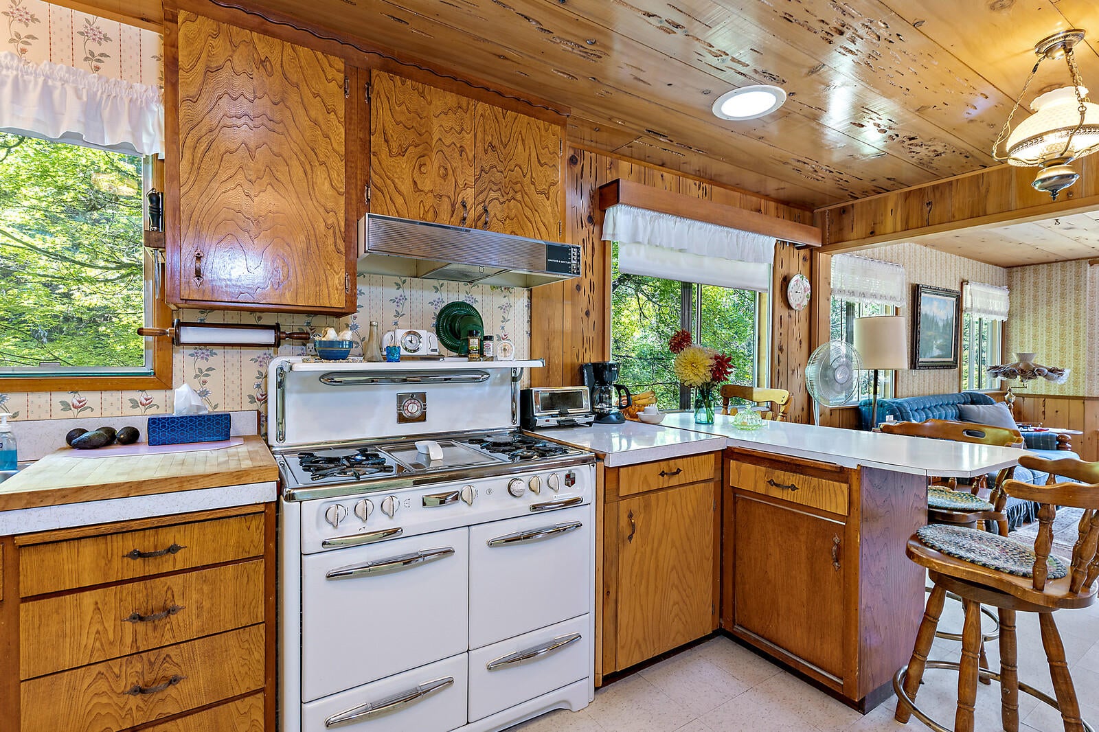 9440 Yank Gulch Road Talent, OR 97540 - Photo 7 of 41 39_YG_30_mls