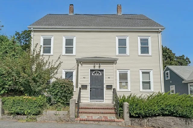 $2,400 | 41 Kent Street, Unit 1, Quincy, MA 02169