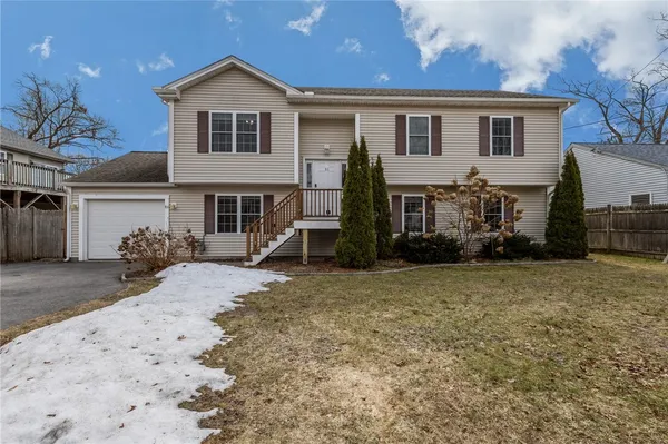$519,900 | 86 Bethel Street, Warwick, RI 02889