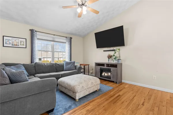 $519,900 | 86 Bethel Street, Warwick, RI 02889