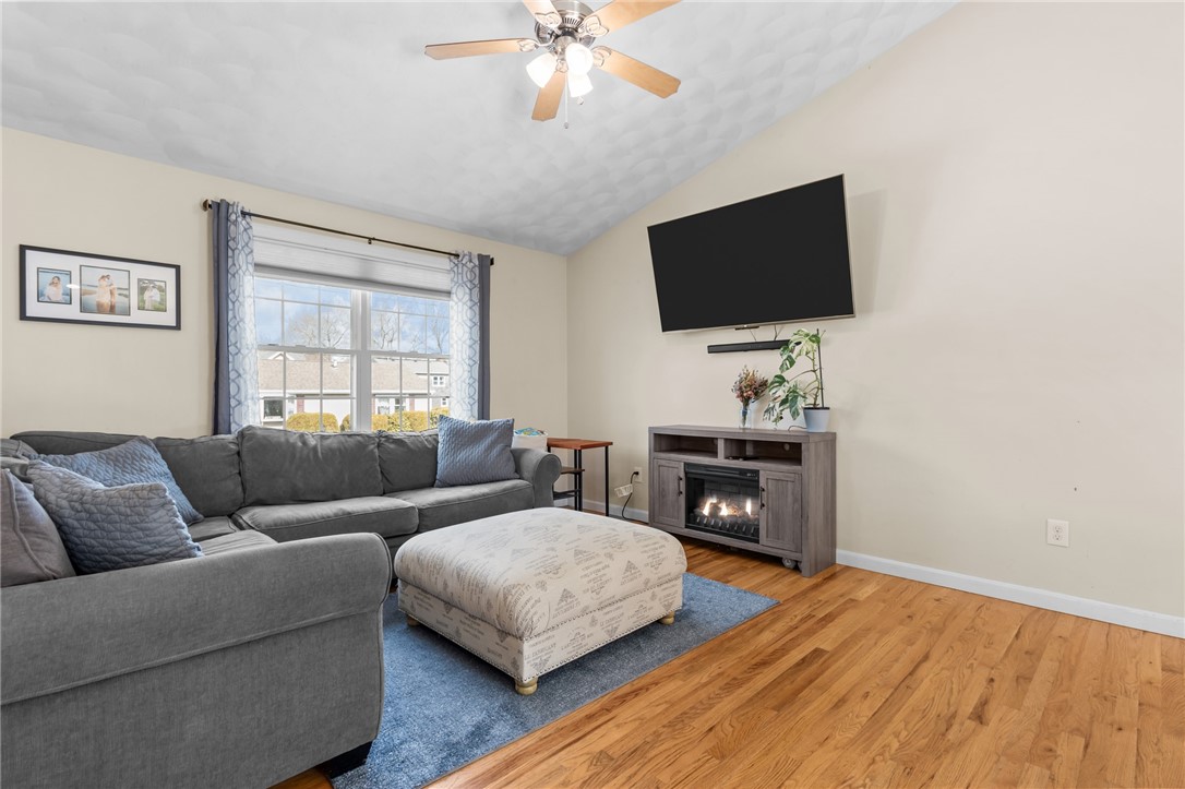 86 Bethel Street Warwick, RI 02889 - Photo 10 of 42