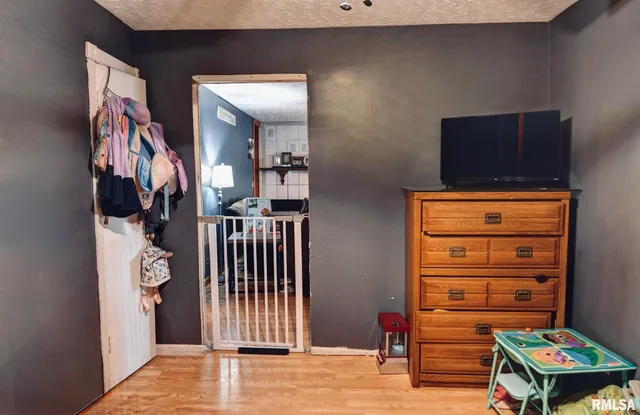 $158,000 | 720 North Lawn Avenue, Taylorville, IL 62568