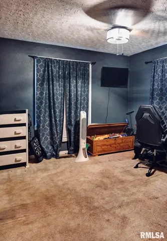 $158,000 | 720 North Lawn Avenue, Taylorville, IL 62568