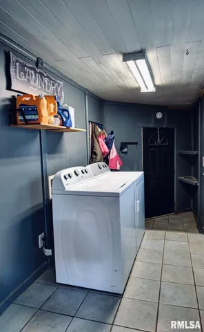 $158,000 | 720 North Lawn Avenue, Taylorville, IL 62568