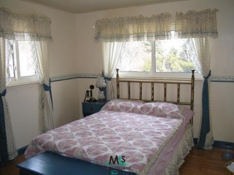 8774 Chicago Warren, MI 48093 - Photo 8 of 9 665007-7.JPG