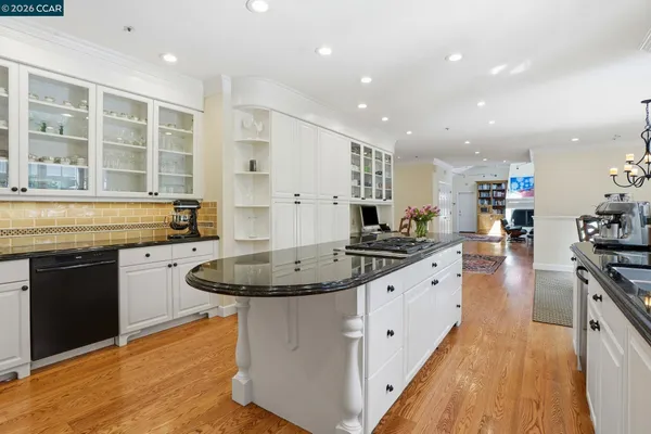 $2,995,000 | 45 Merrill Circle North, Moraga, CA 94556