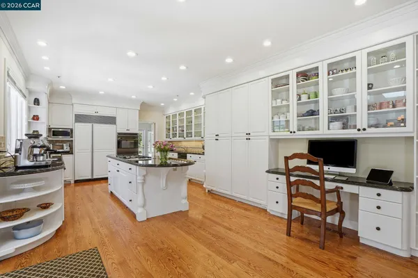 $2,995,000 | 45 Merrill Circle North, Moraga, CA 94556