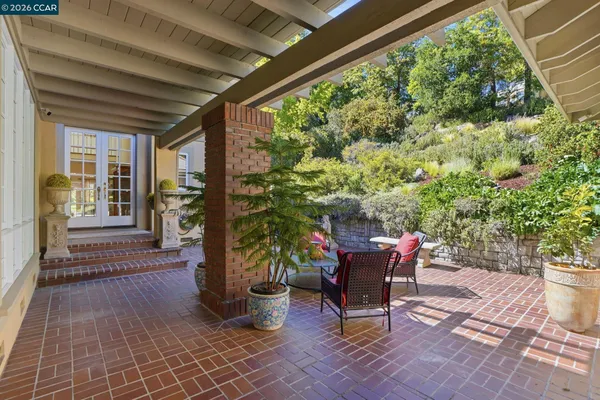 $2,995,000 | 45 Merrill Circle North, Moraga, CA 94556