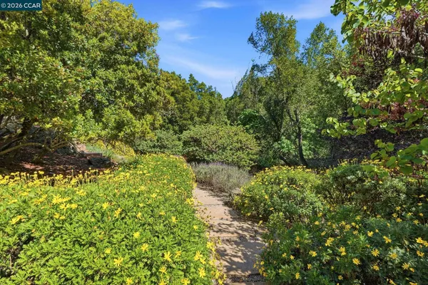 $2,995,000 | 45 Merrill Circle North, Moraga, CA 94556