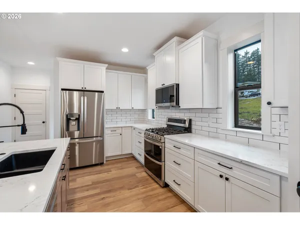 $699,000 | 344 Lutheran Church Road, Stevenson, WA 98648
