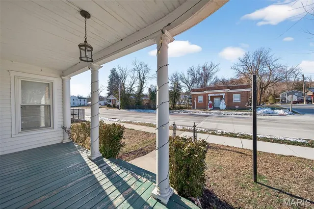 $288,000 | 404 South 2nd Street, Clarksville, MO 63336
