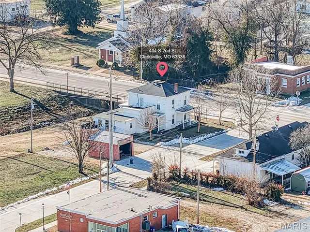$288,000 | 404 South 2nd Street, Clarksville, MO 63336