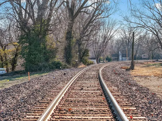 $288,000 | 404 South 2nd Street, Clarksville, MO 63336