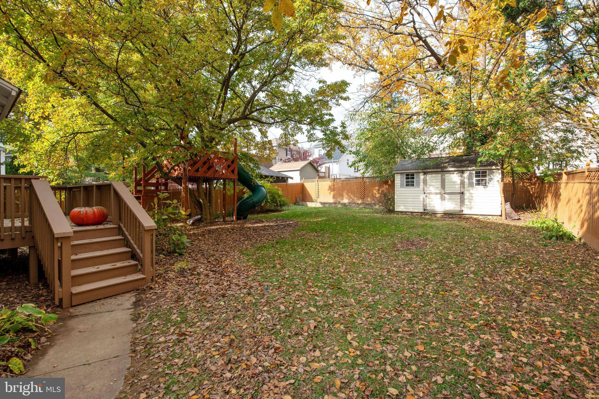 518 Anneslie Road Baltimore, MD 21212 - Photo 34 of 35 Large flat yard with storage shed