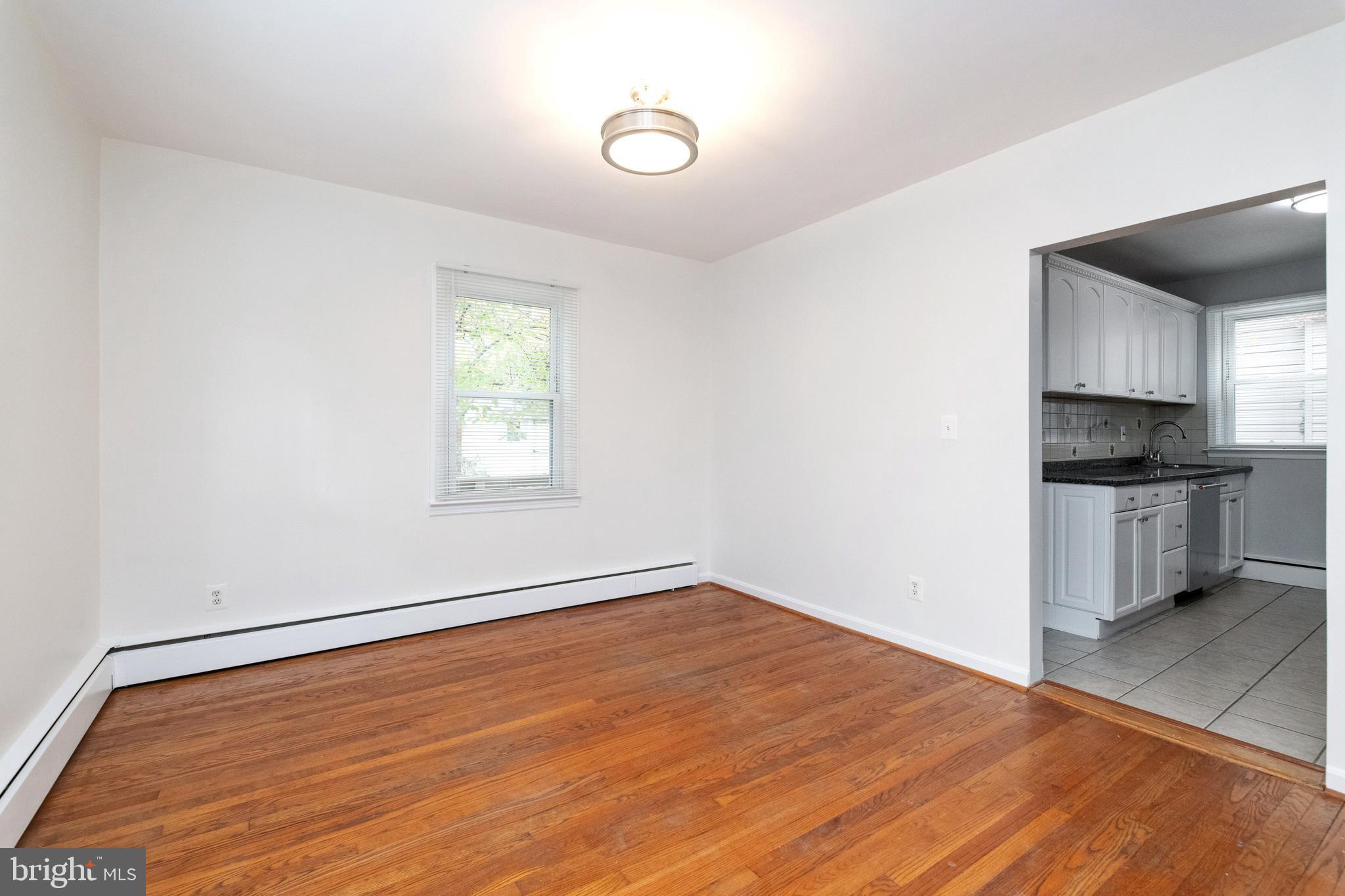 518 Anneslie Road Baltimore, MD 21212 - Photo 7 of 35 Spacious dining room