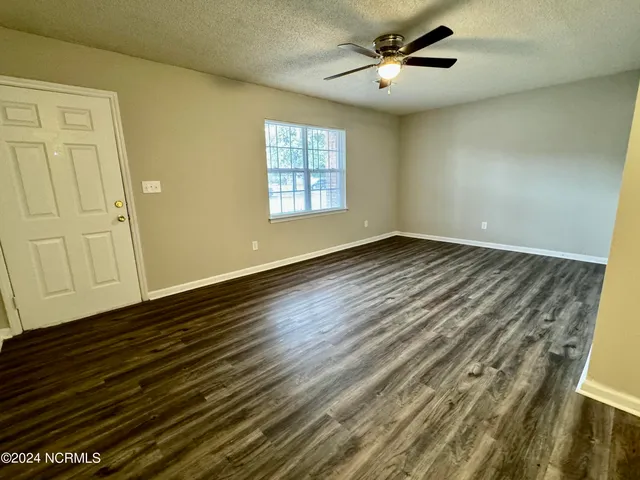 $775 | 1397 Westpointe Drive, Unit 6, Greenville, NC 27834