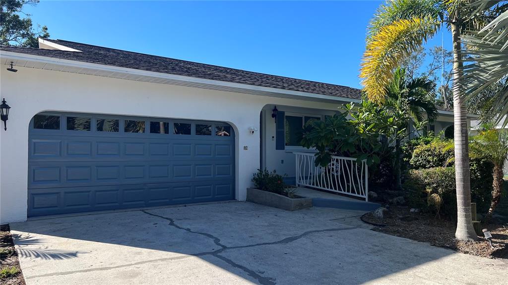 a view of front door and porch
