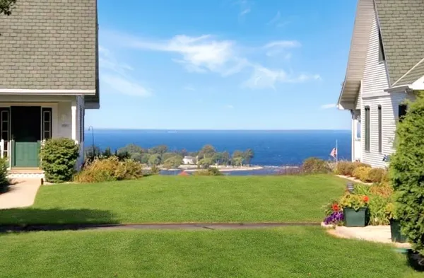 $518,750 | 4570 Eames Farm Lane, Unit S3, Egg Harbor, WI 54209