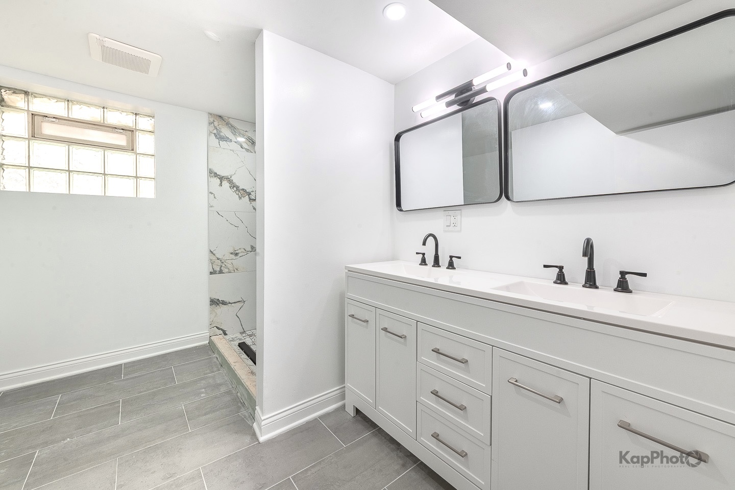 11935 South Stewart Avenue Chicago, IL 60628 - Photo 20 of 30