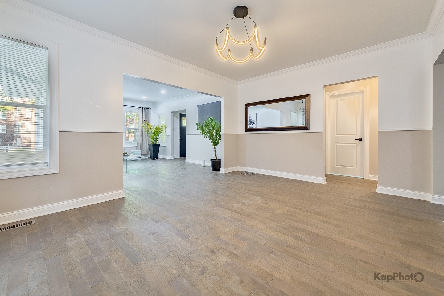 11935 South Stewart Avenue Chicago, IL 60628 - Photo 8 of 30