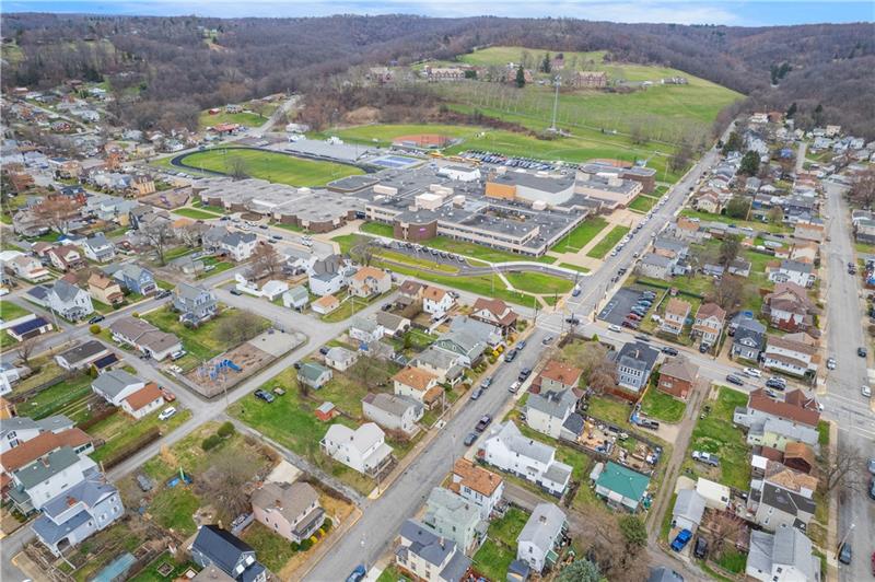 414 Virginia Avenue Rochester, PA 15074 - Photo 19 of 22 an aerial view of a city