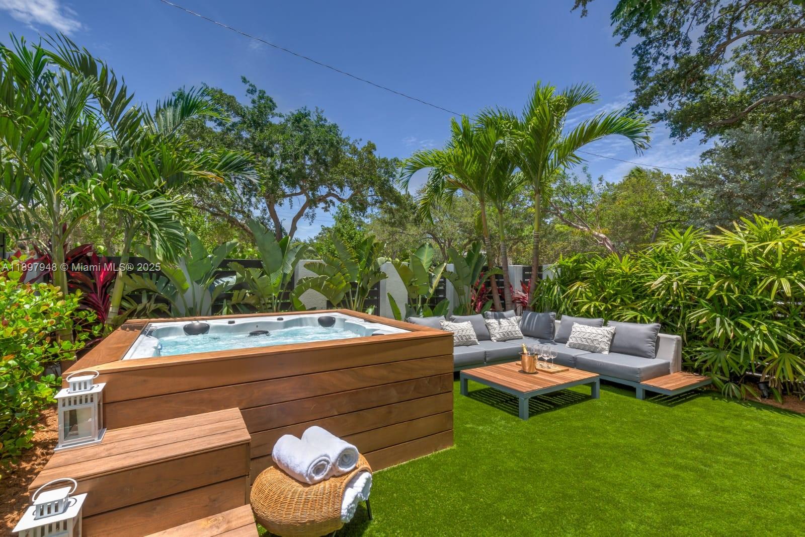 1516 Southeast 1st Street Fort Lauderdale, FL 33301 - Photo 3 of 28