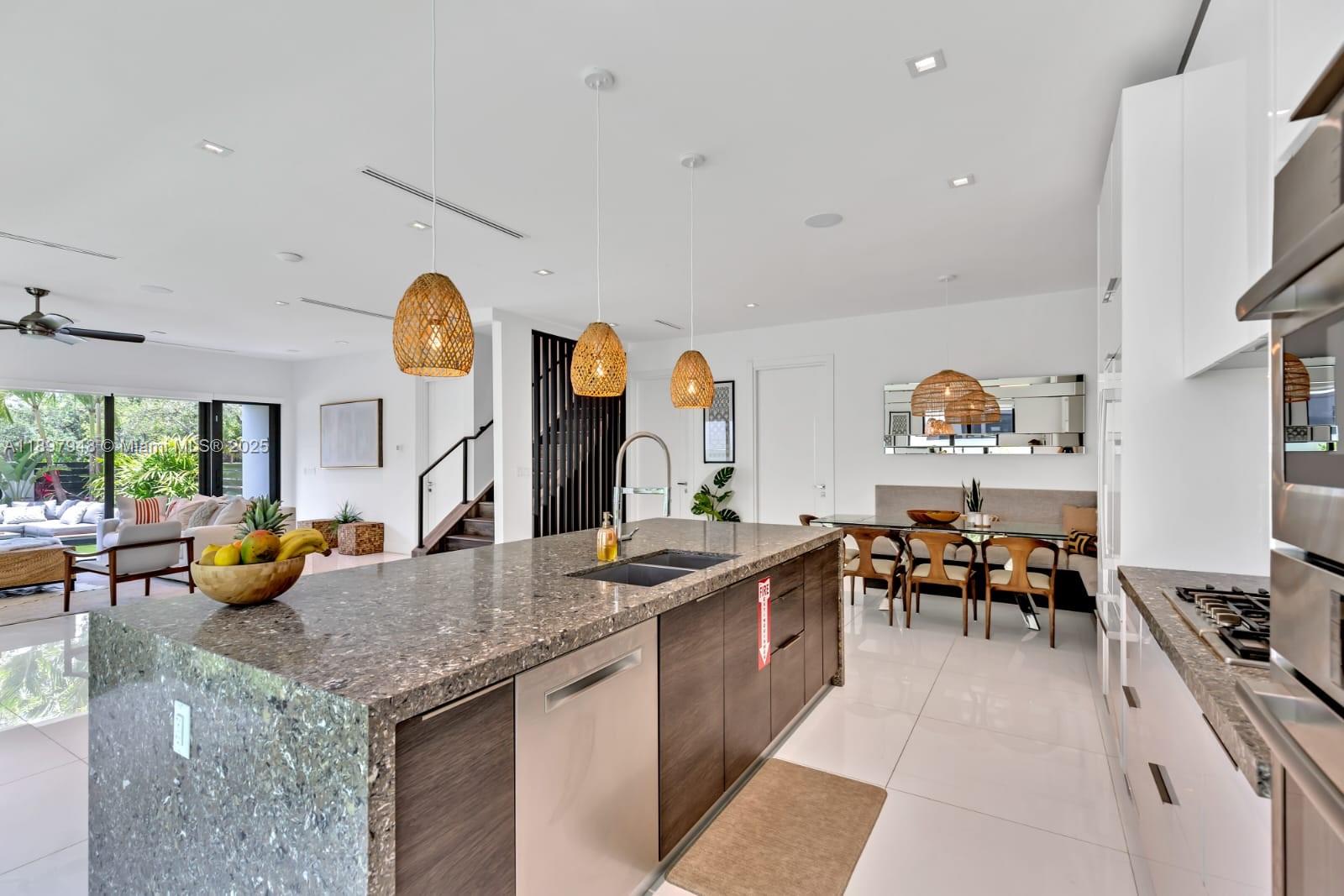 1516 Southeast 1st Street Fort Lauderdale, FL 33301 - Photo 10 of 28